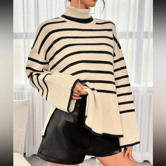Dark brown / cream Striped Turtleneck oversized Sweater - Picture 3 of 3